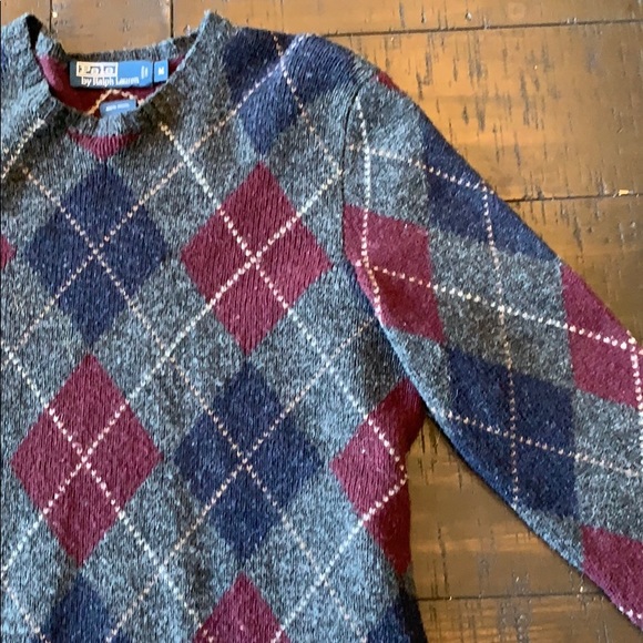 Sweater - Picture 4 of 4